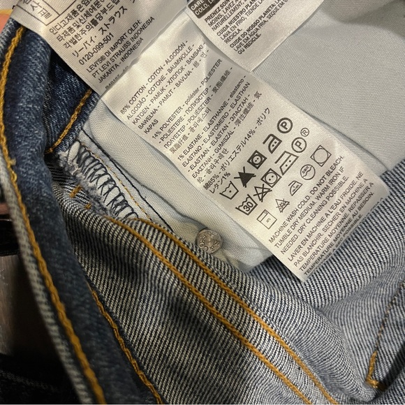 LEVI’S WEDGIE STRAIGHT FIT WOMEN'S JEANS SIZE 26 - Picture 7 of 9